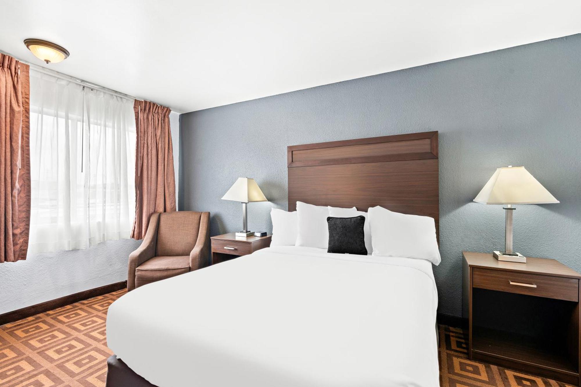 Motel Red Lion & 2*