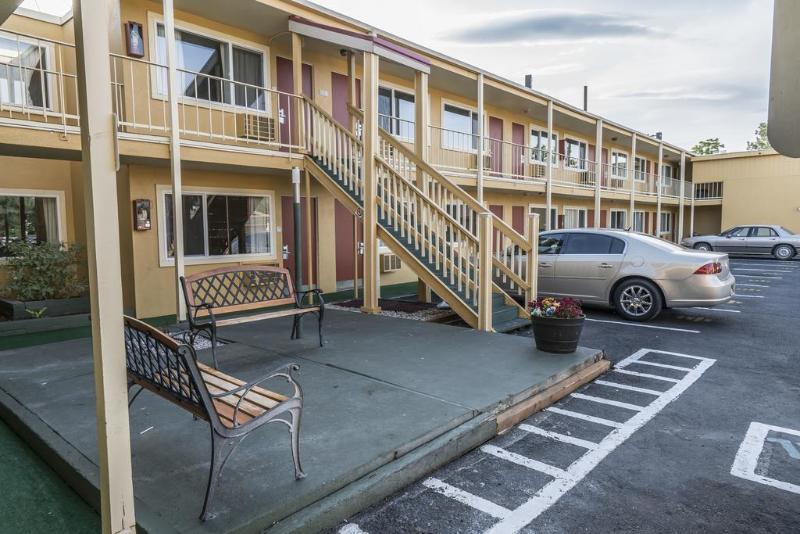 Red Lion & Motel Yakima